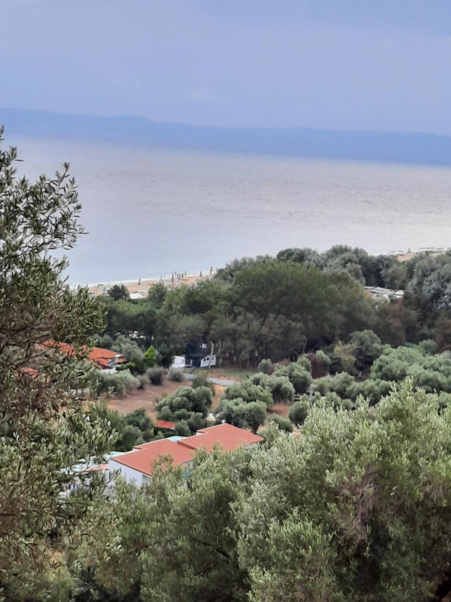 Bungalows Anestis Toroni Exterior photo